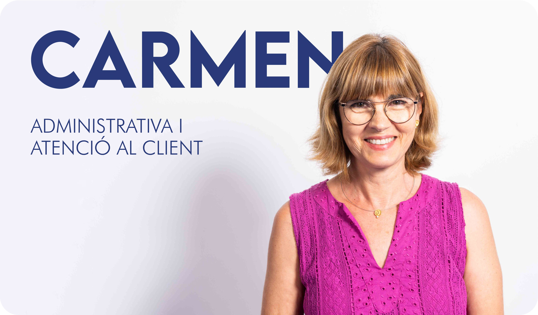 La Carmen, administrativa i atenció al client de l'Autoescola Victor.
